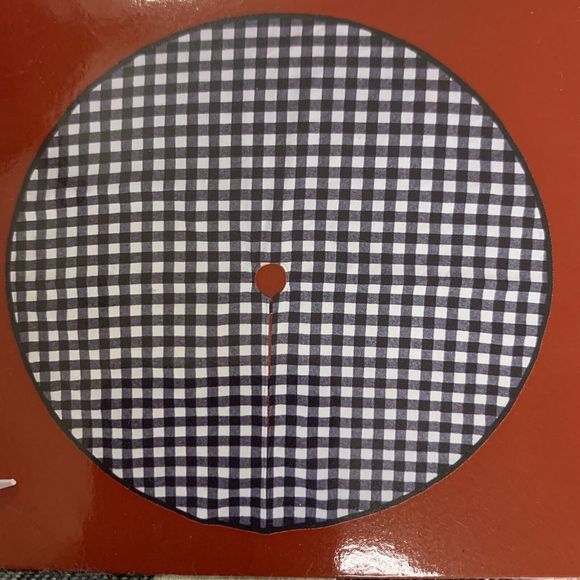 Christmas Tree Skirt Flannel Buffalo Check Plaid Black White 48in Farmhouse Cozy - Picture 6 of 7